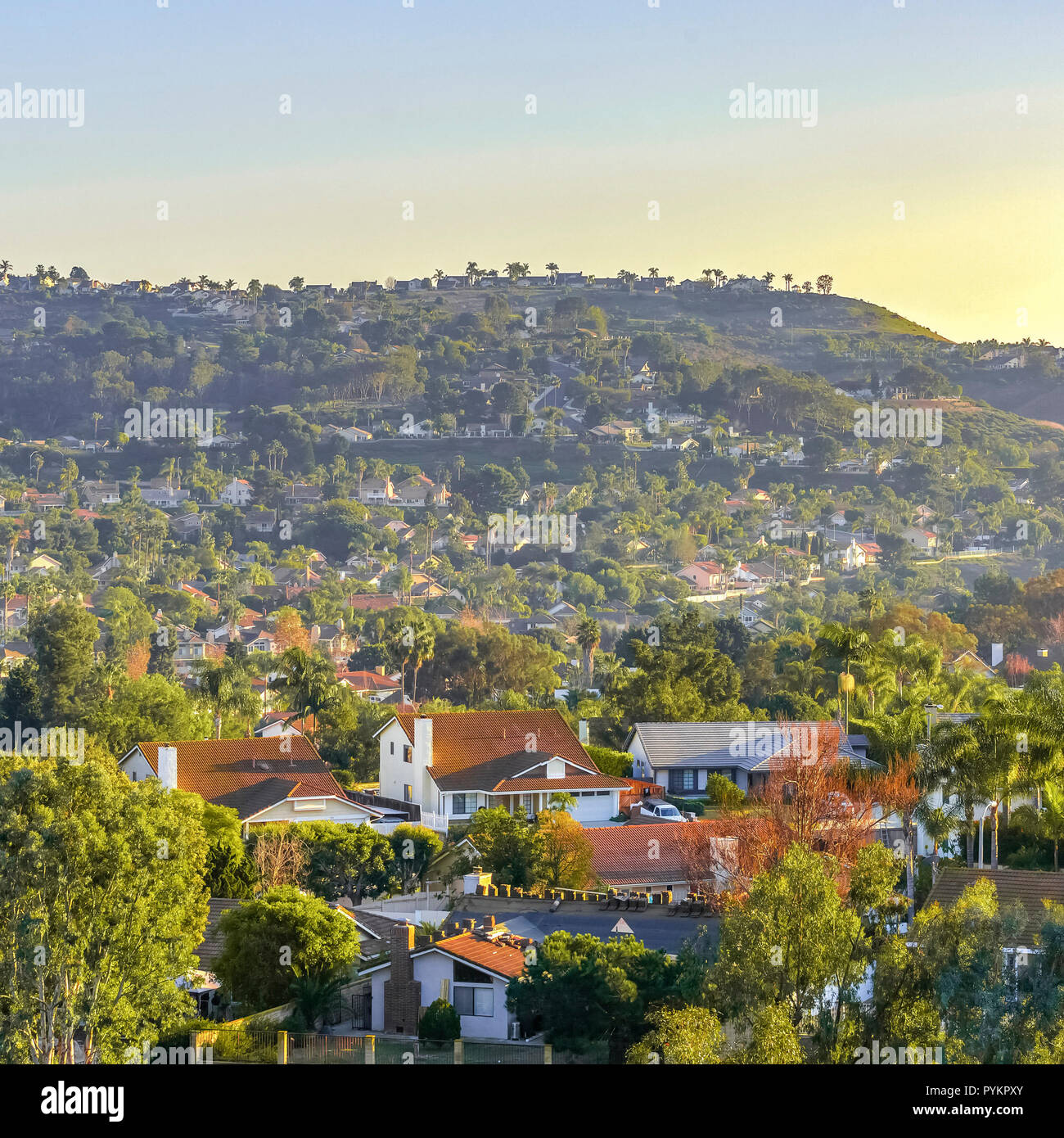 Les maisons sur les collines de San Clemente Banque D'Images