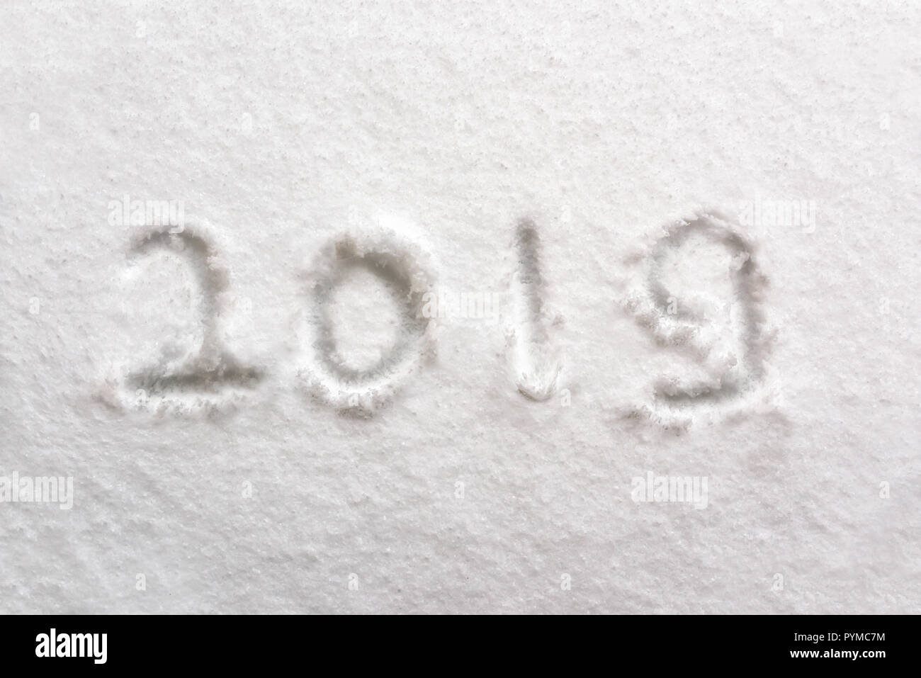 2019 écrit dans la neige, l'arrière-plan de vacances Banque D'Images