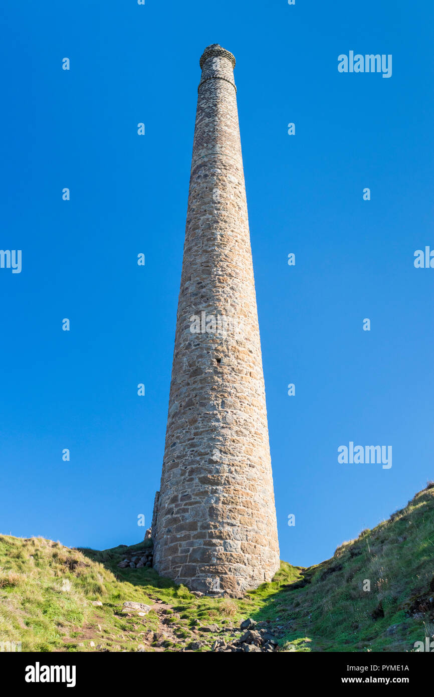 Botallack mine d'étain de Cornwall mines cheminée England UK GO Europe Banque D'Images