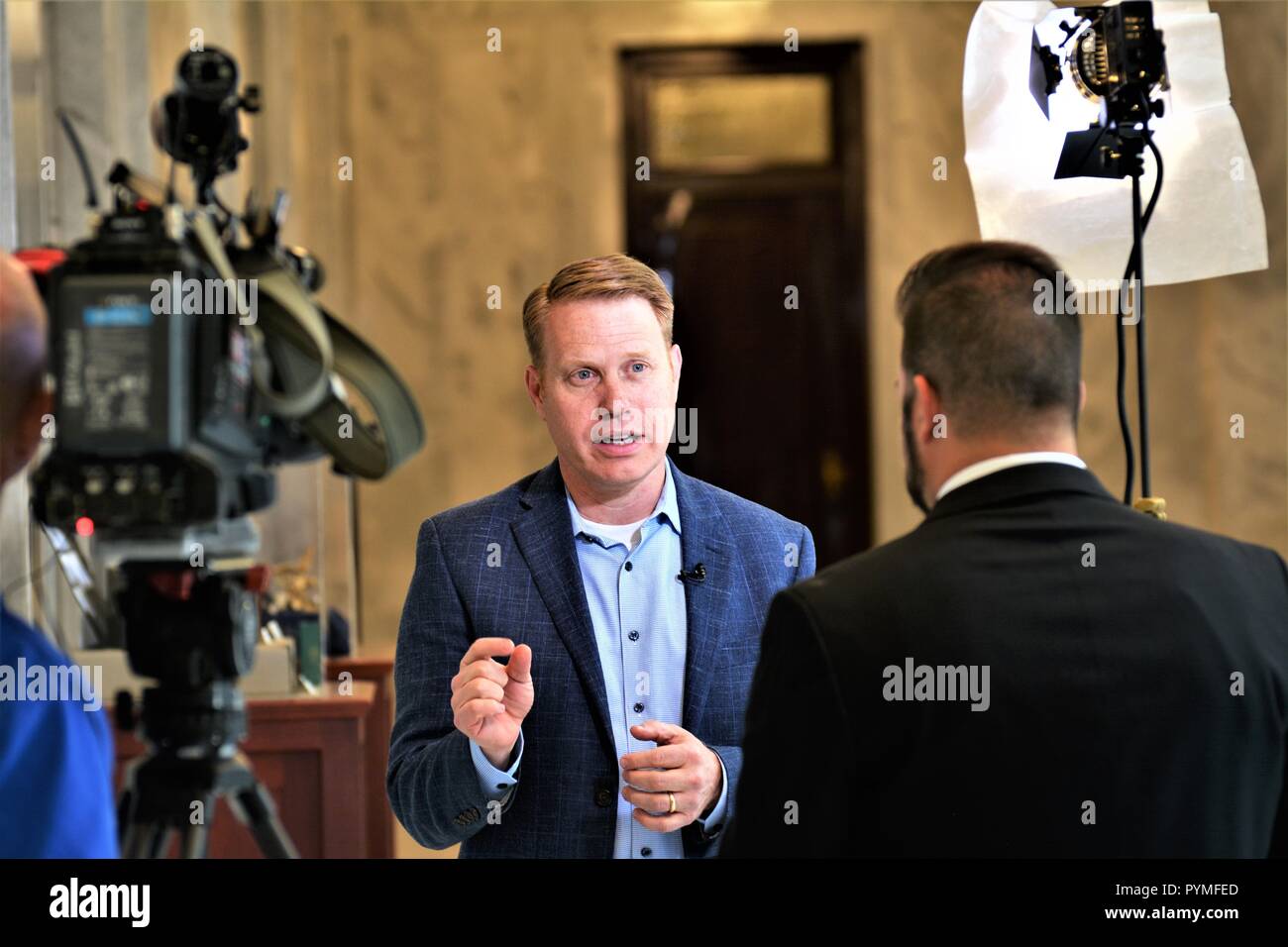 Les gens dans la vie de tous les jours d'être interviewé en Utah Politicien Banque D'Images