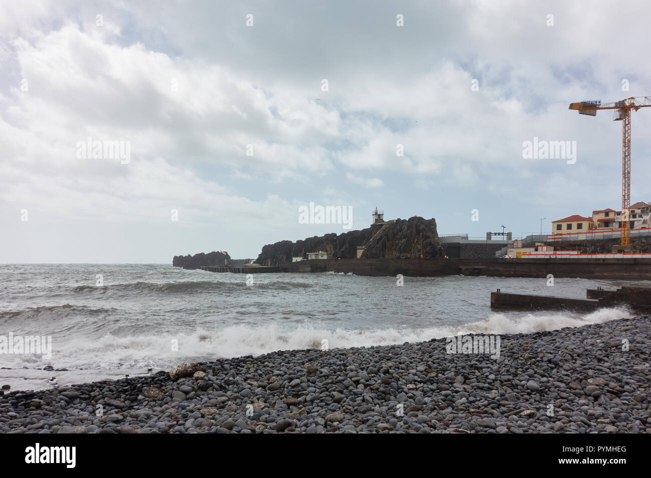 Pierre noire plage de Câmara de Lobos, Madère Banque D'Images