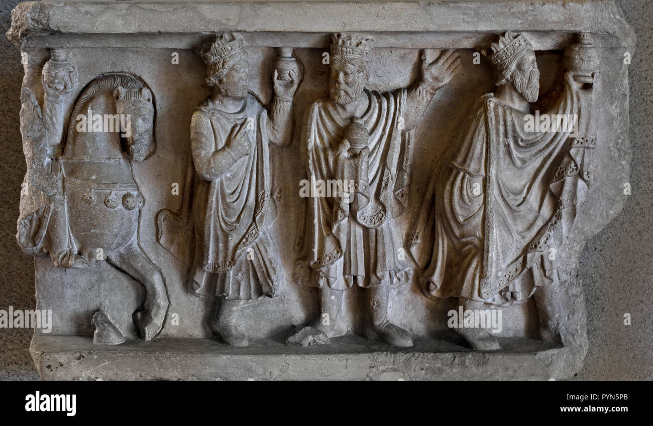 Les Mages 12-13 e siècle Arte Campionese Musée d'Art ancien dans le Castello Sforzesco - Château des Sforza à Milan Italie Banque D'Images