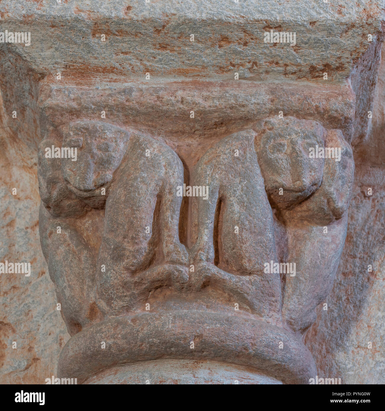Gourdon, France - 3 août 2018 : Capitale de l'église romane à Gourdon, Saône-et-Loire, France. Banque D'Images