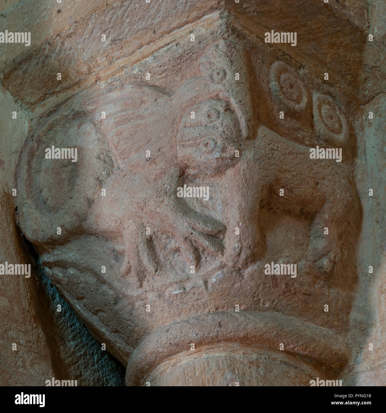 Gourdon, France - 3 août 2018 : Capitale de l'église romane à Gourdon, Saône-et-Loire, France. Banque D'Images