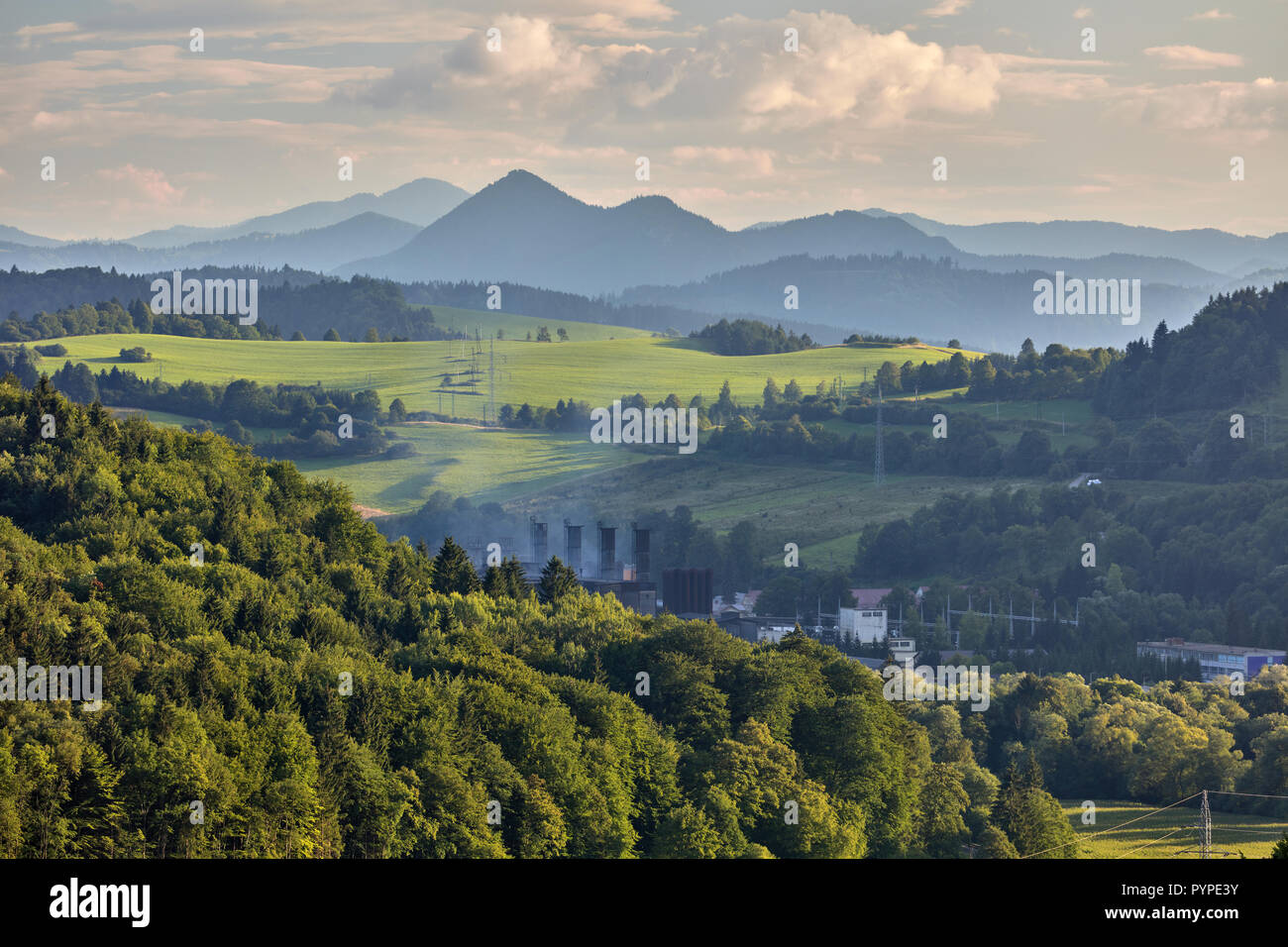 Au sud-ouest, vue sur paysage Orava, Slovaquie, du château d'Orava Banque D'Images