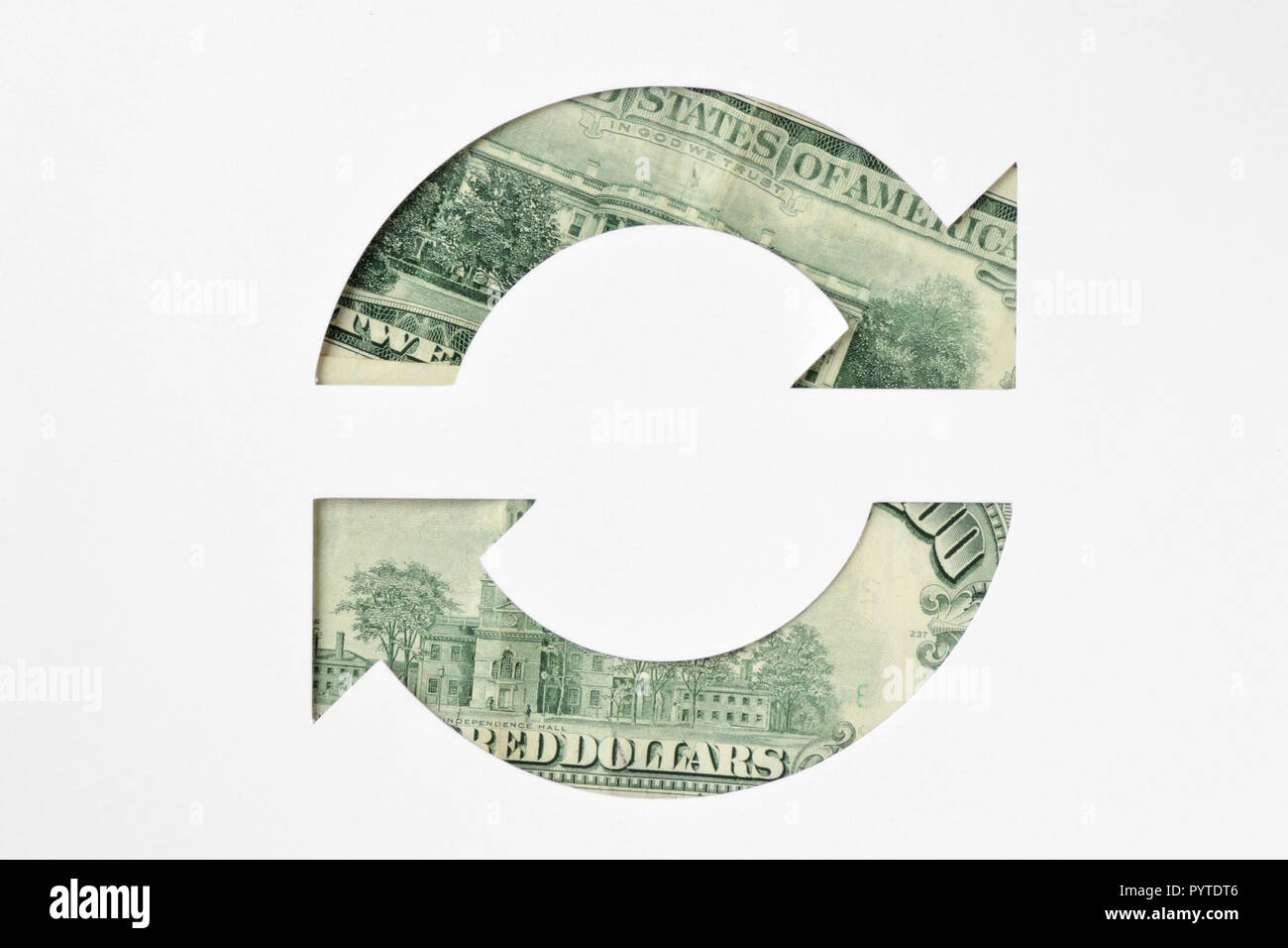 Flèches cercle faite de billets de la circulation monétaire en dollars - concept Banque D'Images