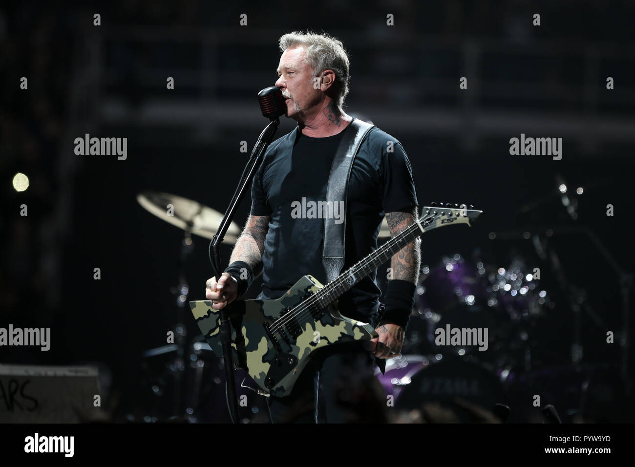 Albany, New York, USA. 29 octobre, 2018. James Hetfield de Metallica se produit en concert à Times Union Center le 29 octobre 2018 à Albany, New York. Credit : Debby Wong/Alamy Live News Banque D'Images