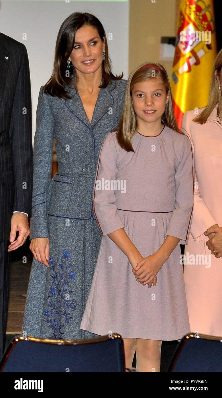 Madrid, Espagne. 31 octobre, 2018. Les rois espagnols Felipe VI et Letizia Ortiz avec la Princesse des Asturies, Leonor de Bourbon (sur son 13 anniversaire) et l'Infante Sofia de Bourbon pendant la lecture de la loi "constitución " à l'occasion du 40 anniversaire de la Constitution espagnole et l'approbation au Congrès de Madrid, le mercredi, 31 octobre 2018 Credit : CORDON PRESS/Alamy Live News Crédit : CORDON PRESS/Alamy Live News Banque D'Images
