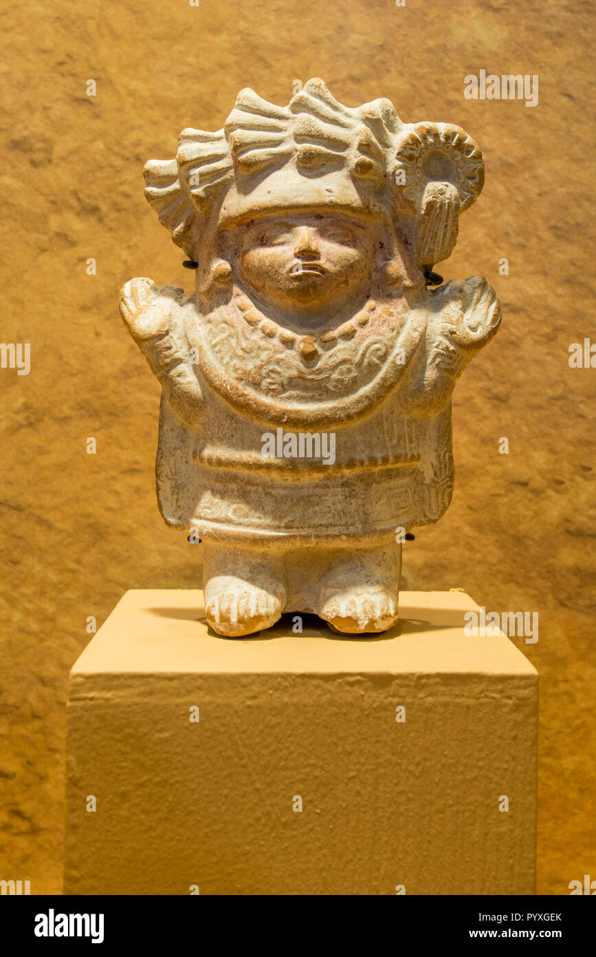 Figurine femme noble maya Hochet, Musée de l'homme de San Diego, Balboa Park, San Diego, Californie. Banque D'Images