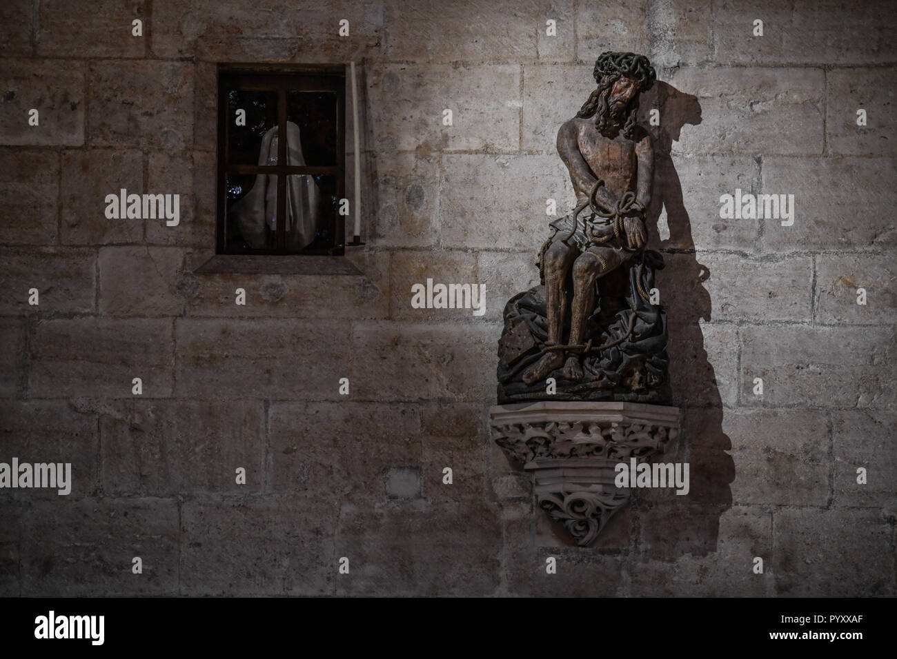 Beaune (centre-est de la France) : statue de Jésus Christ dans les Hospices de Beaune est grand prix, le prix des Pauvres Banque D'Images