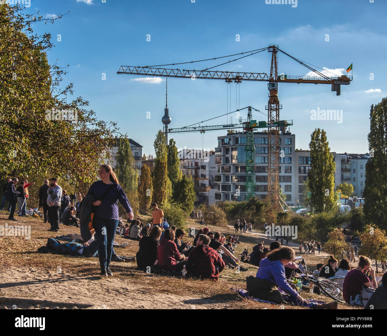 Berlin Mauer Park. Le point d'entrée d'un tunnel-boring machine c'est le creusement d'une 650 Mètres de long canal d'entreposage d'eaux usées qui se connec Banque D'Images