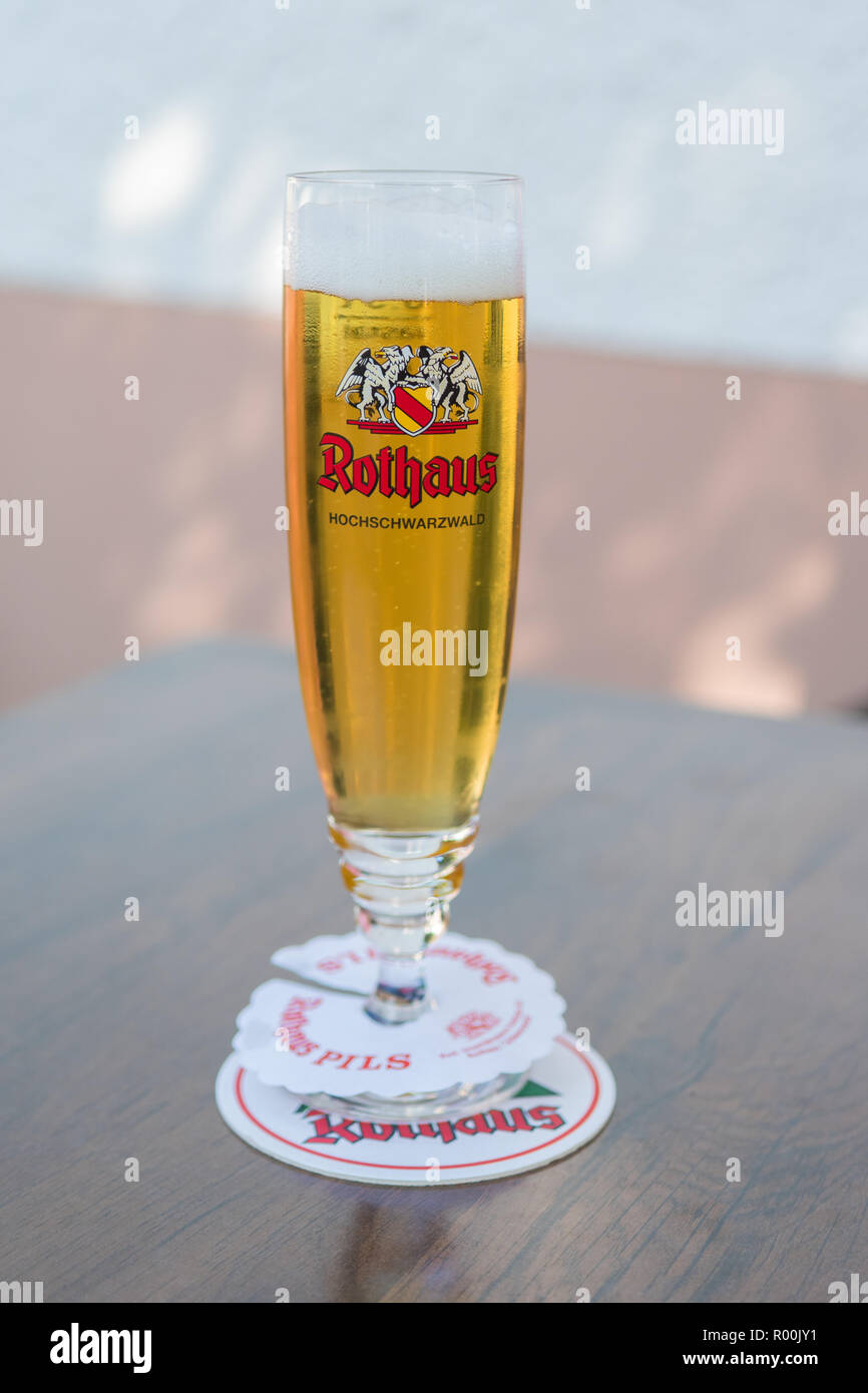 - La bière allemande Rothaus Pils lager - Allemagne Banque D'Images