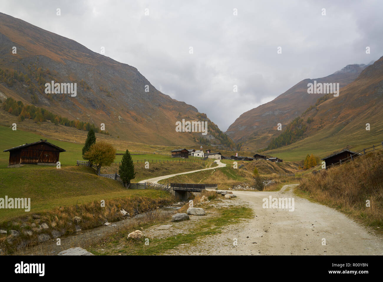 Fane Alm avec Pfundigerer, montagnes du Tyrol du Sud, Italie Banque D'Images