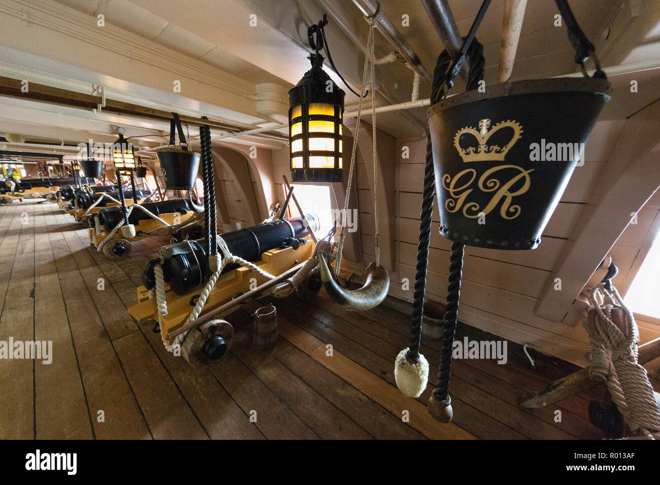 Le HMS Victory, navire amiral Lord Nelson lors de la bataille de Trafalgar, maintenant un bateau musée à Portsmouth, en Angleterre. Banque D'Images