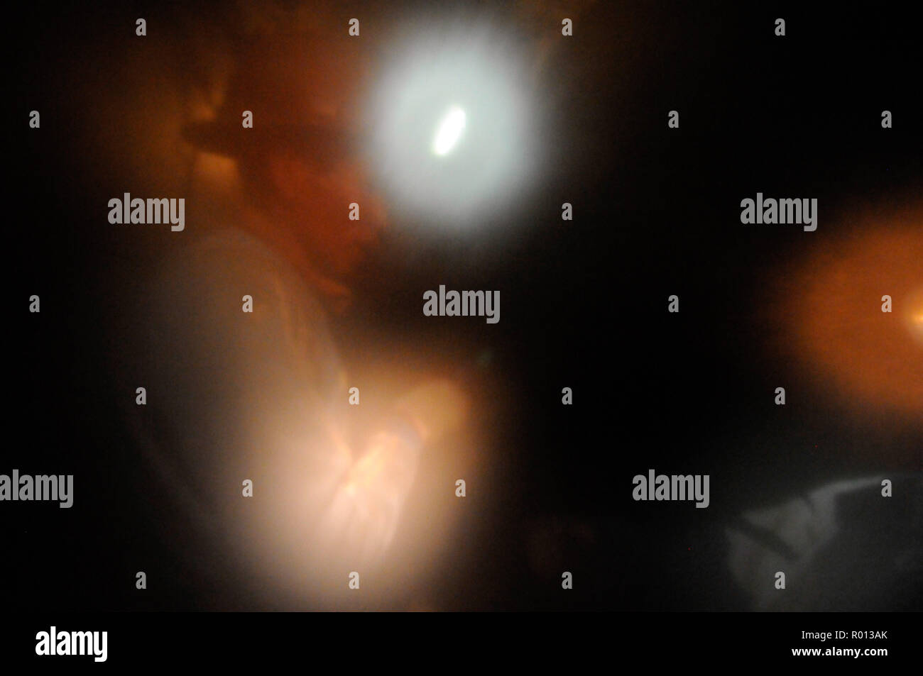 27 février 2010 - Potosi, Bolivie : mineurs à l'intérieur du Cerro Rico de Potosi mines, à environ 150 kms de la Salar de Uyuni, dont l'argent financé l'empire espagnol sans profiter à la population bolivienne locale. Visite des mines de Potosi, l'une des activités touristiques de la ville. Des mineurs boliviens y travaillent encore et les touristes croisent parfois des mineurs dans les couloirs de 31100. *** FRANCE / PAS DE VENTES DE MÉDIAS FRANÇAIS *** Banque D'Images