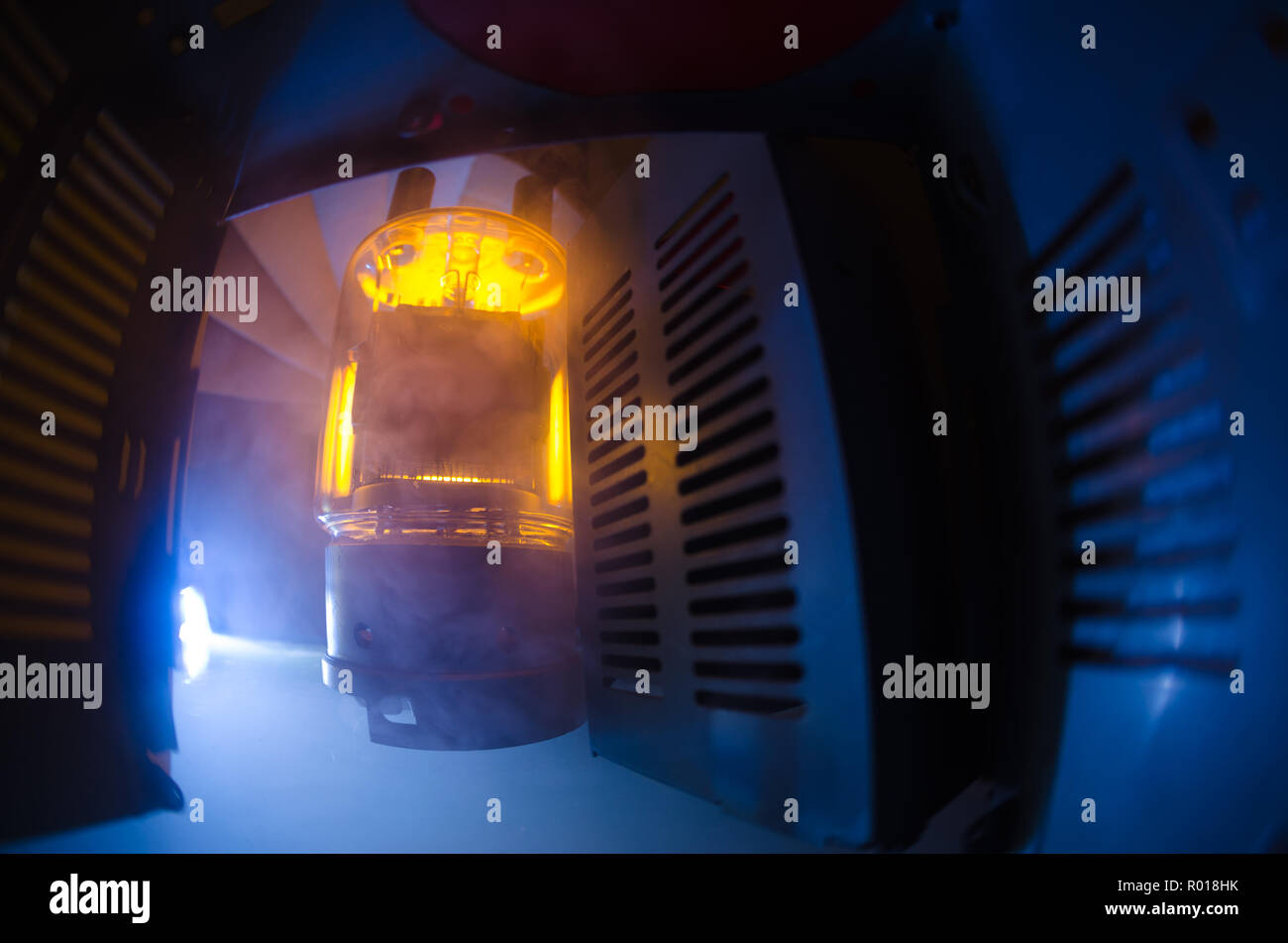 Portrait artistique de pentode GU-81- Magic gate au monde magique de la haute puissance appareil électronique. Banque D'Images