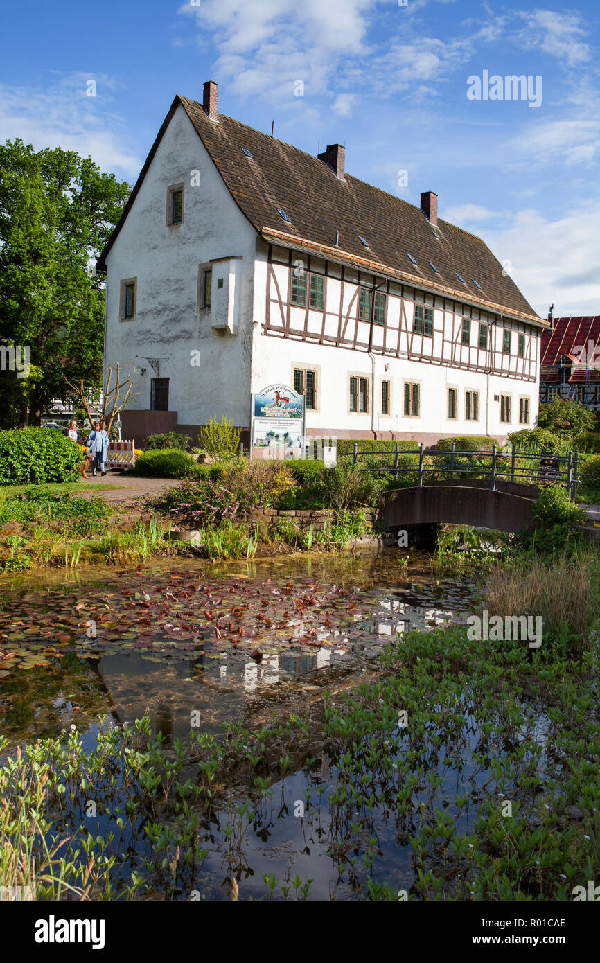 Hôtel de ville, lieu de naissance et la résidence du Baron Muenchhausen, Bodenwerder, Weserbergland, Basse-Saxe, Allemagne, Europe Banque D'Images