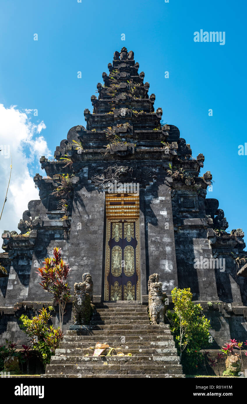 Porte d'entrée d'un temple, le Temple Besakih, Penetaran Pura Besakih Bali Agung, Hindouisme, Banjar, Besakih Bali, Indonésie Banque D'Images