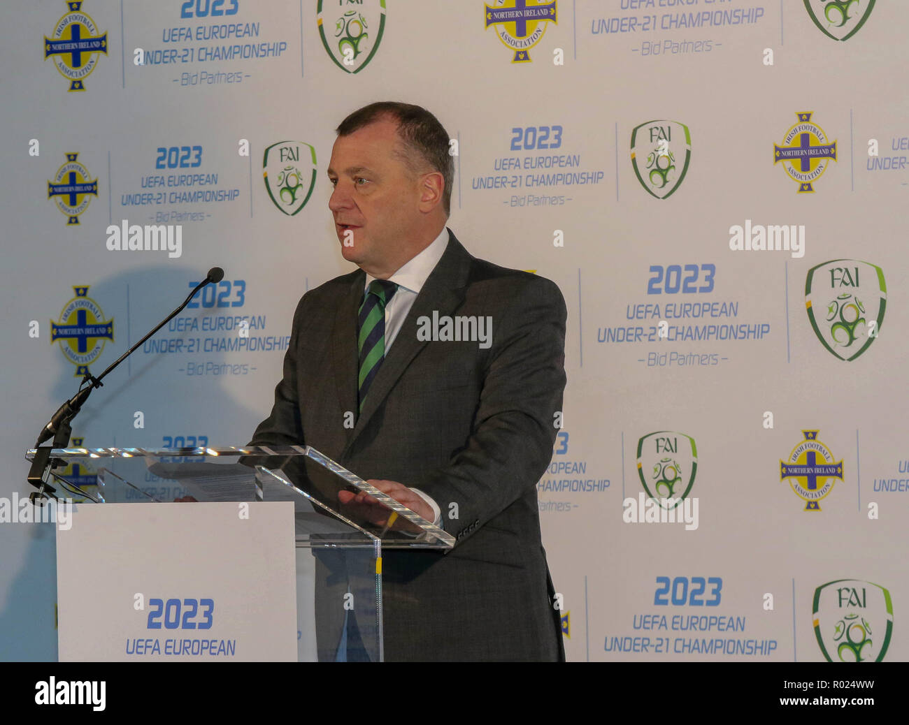 Stade national de football à Windsor Park, Belfast, Irlande du Nord, Royaume-Uni. 01 novembre 2018. L'Irish Football Association (IFA - Irlande du Nord) et l'Association de football de l'Irlande (République d'Irlande - FAI) a annoncé aujourd'hui qu'ils s'agirait d'une candidature à l'UEFA dans le cadre de la finale du championnat (21) en 2023. IFA Directeur Patrick Nelson à l'annonce d'aujourd'hui. Crédit : David Hunter/Alamy Live News. Banque D'Images