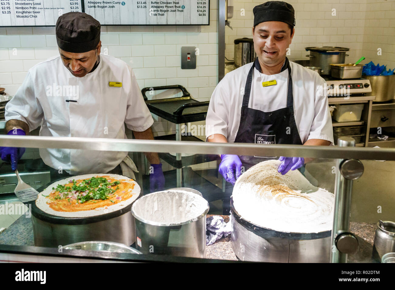 Londres Angleterre,Royaume-Uni Marylebone,Selfridges Department Store,shopping shopper shoppers shop shopping marché achat vente, magasin de détail magasins d'affaires insid Banque D'Images