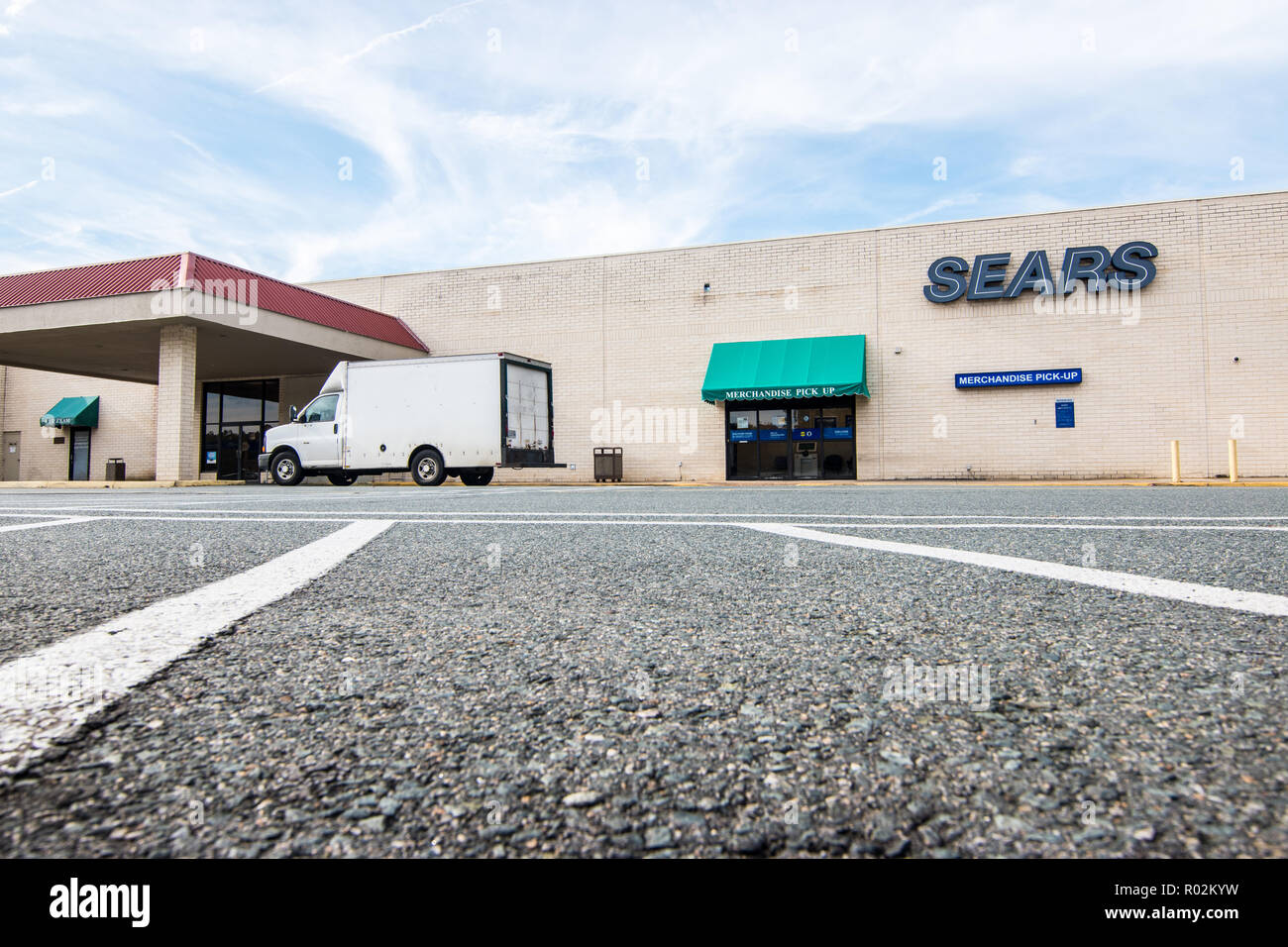 Charlottesville , Virginia United States 10/30/18 fichiers Sears faillite après avoir été une icône pour des générations de détail financier Banque D'Images