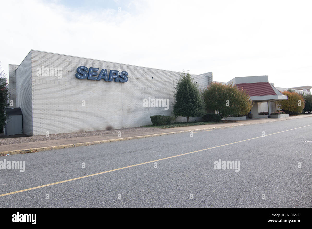 Charlottesville , Virginia United States 10/30/18 fichiers Sears faillite après avoir été une icône pour des générations de détail financier Banque D'Images