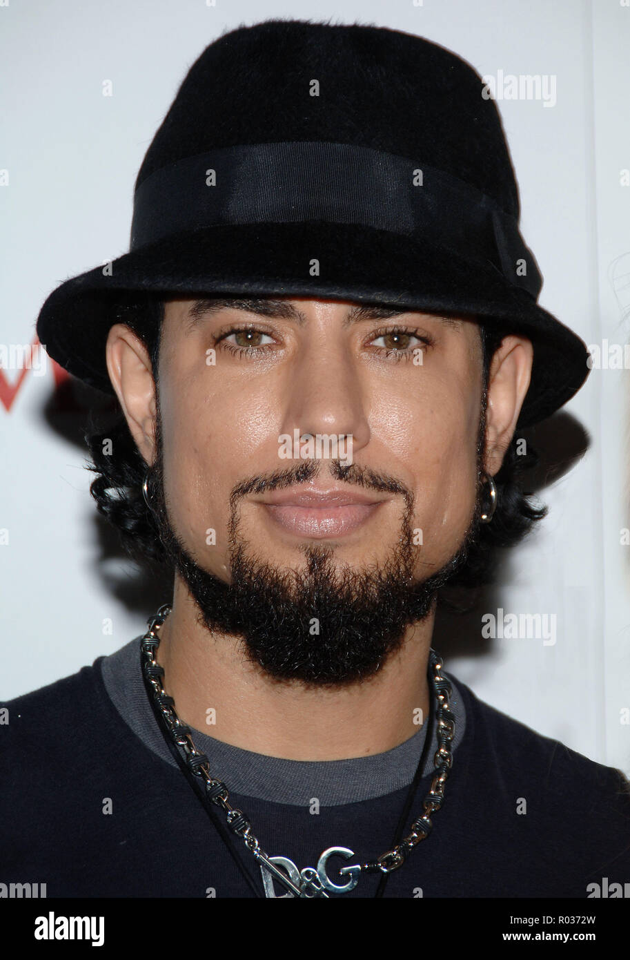 Dave Navarro arrivant à la magazine Maxim's Party au ICU Salon Club à Los Angeles. headshot hat eye contact 04 NavarroDave 04 Red Carpet Event, Vertical, USA, Cinéma, Célébrités, photographie, Bestof, Arts, Culture et divertissement, Célébrités Topix fashion / Vertical, Best of, événement dans la vie d'Hollywood, Californie - Tapis rouge et en backstage, USA, Cinéma, Célébrités, cinéma, télévision, Célébrités célébrités musique, photographie, Arts et culture, Bestof, divertissement, Topix headshot, vertical, une personne, à partir de l'an 2007, enquête tsuni@Gamma-USA.com Banque D'Images