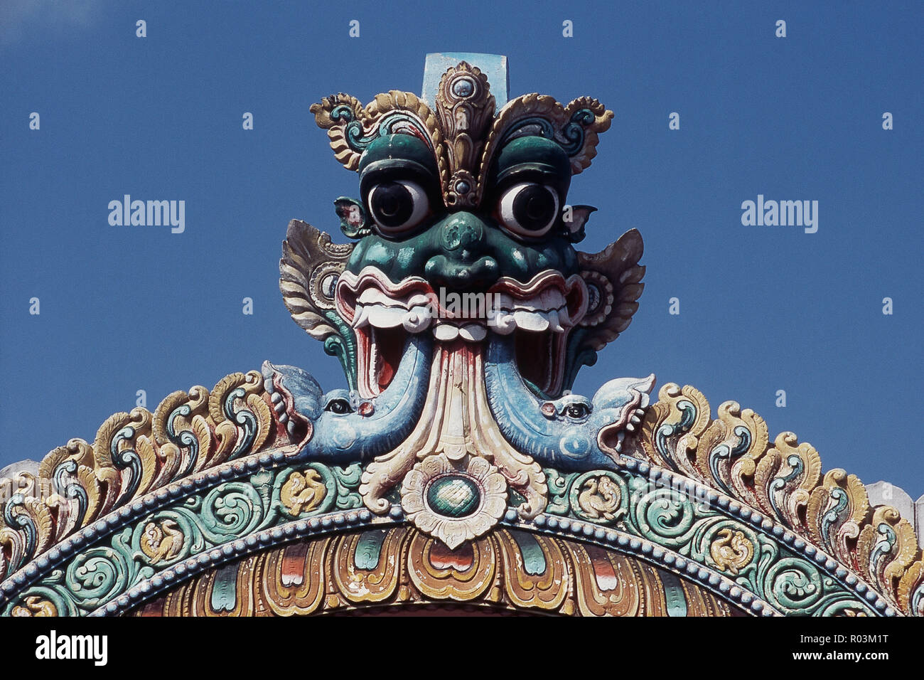 Entrée de la tête du démon, Valluvar Kottam, Chennai, Tamil Nadu, Inde, Asie Banque D'Images