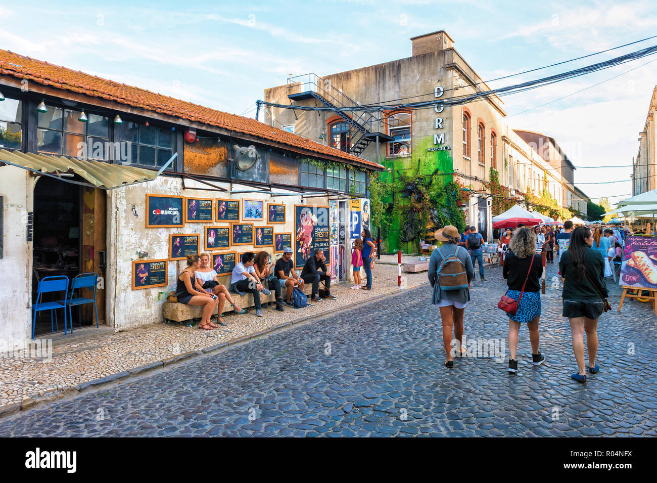 Des cailloux dans la rue du marché rue usine LX, Lisbonne, Portugal, Europe Banque D'Images