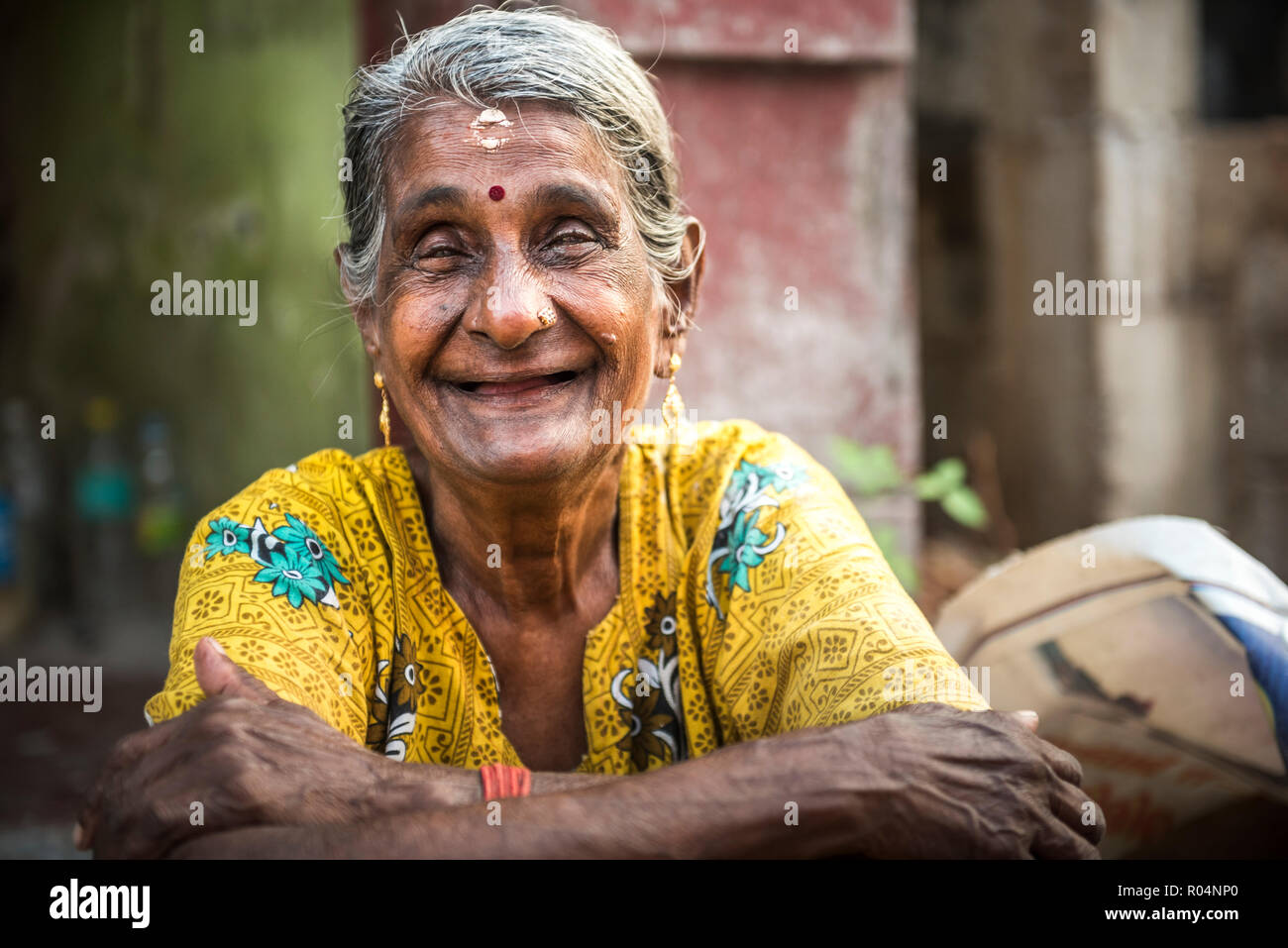 Portrait d'une femme indienne, fort Kochi (Cochin), Kerala, Inde, Asie Banque D'Images