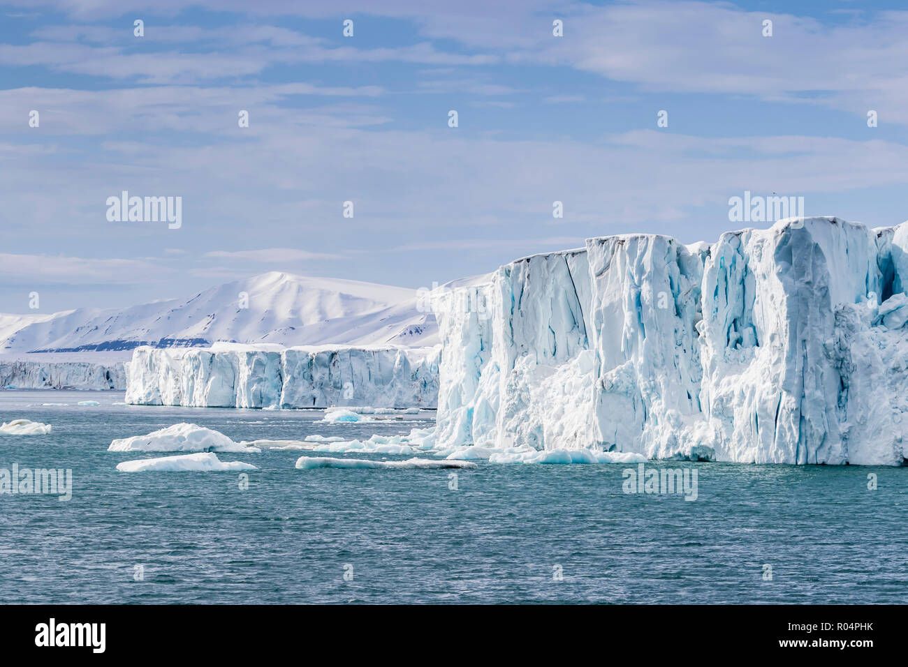 Negribreen face au glacier, côte est du Spitzberg, une île de l'archipel du Svalbard, Norvège, Europe, de l'Arctique Banque D'Images