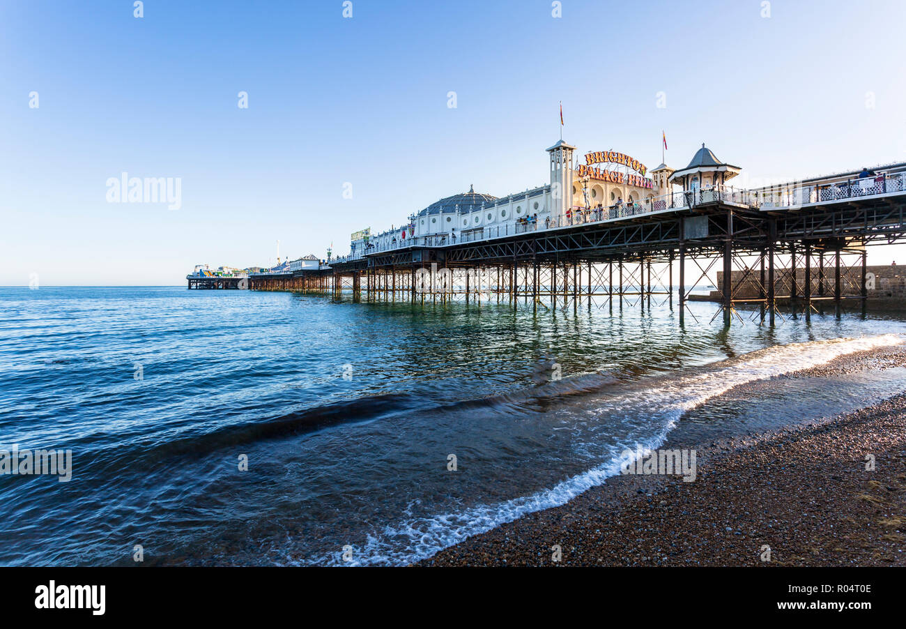 Palace Pier de Brighton, East Sussex, Angleterre, Royaume-Uni, Europe Banque D'Images