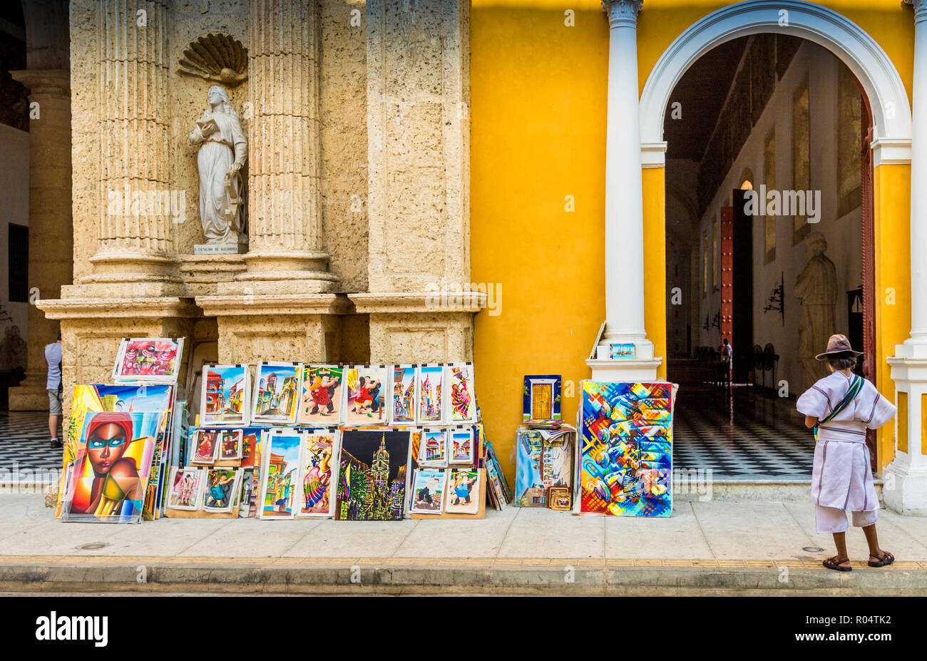 Art en vente à l'extérieur de la cathédrale de Carthagène (Cartagena de Indias, Colombie, Amérique du Sud Banque D'Images
