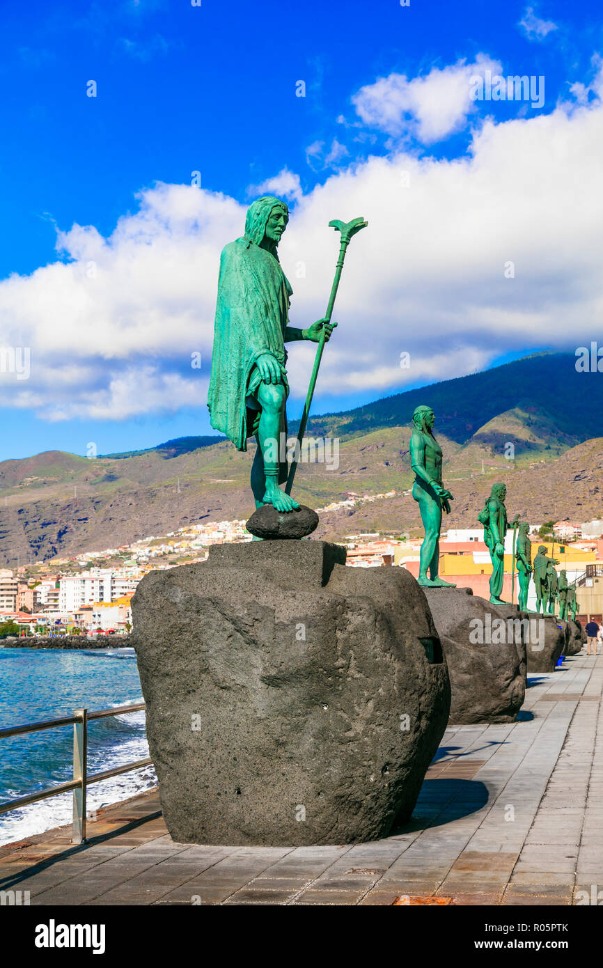 Monuments de Tenerife, ancienne statue en Candelaria,ville de l'Espagne. Banque D'Images