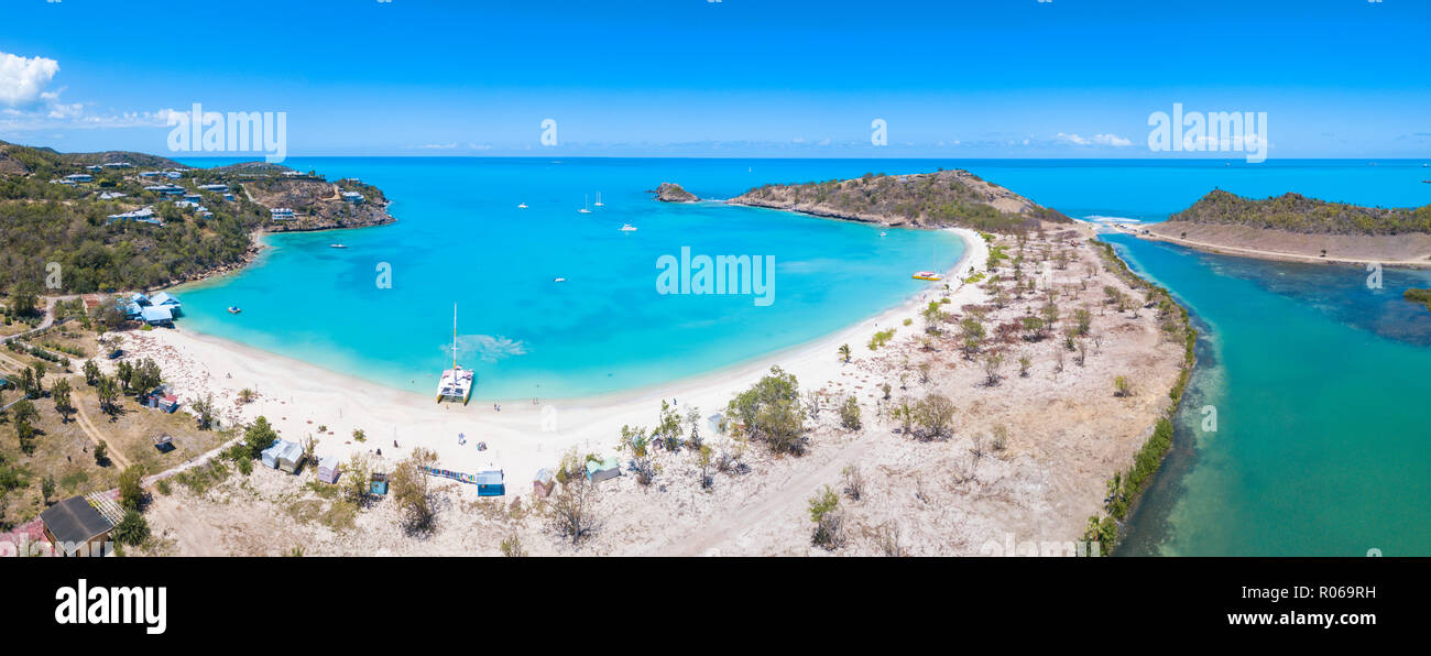 Vue panoramique vue élevée de Deep Bay, Antigua, Antigua et Barbuda, Iles sous le vent, Antilles, Caraïbes, Amérique Centrale Banque D'Images
