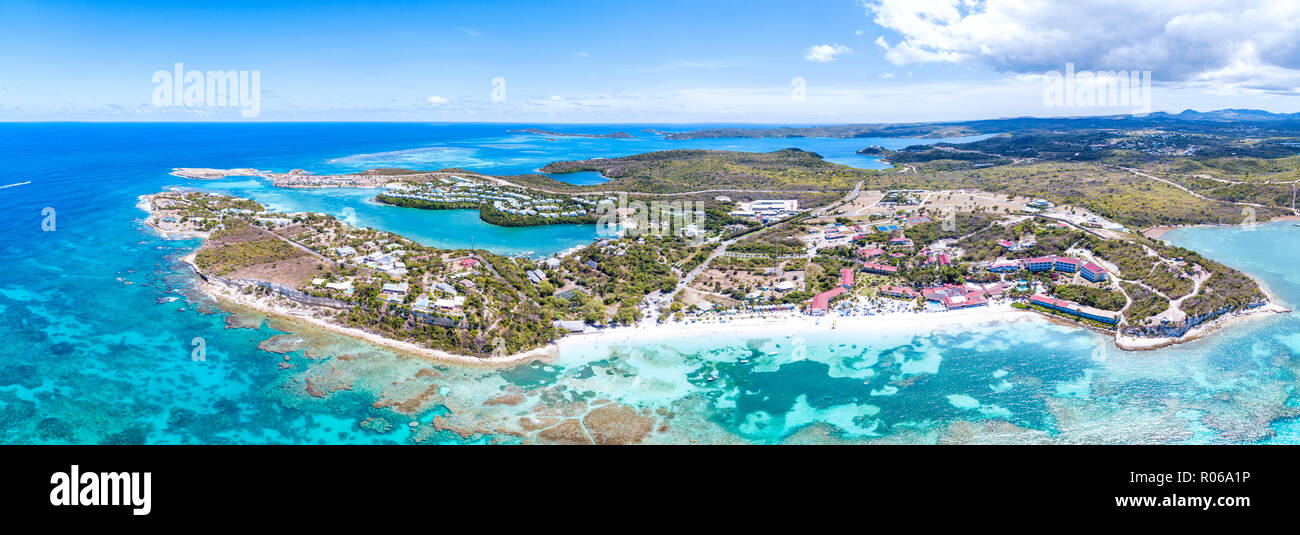 Vue panoramique de la mer turquoise autour de Long Bay, Antigua, Antigua et Barbuda, Iles sous le vent, Antilles, Caraïbes, Amérique Centrale Banque D'Images