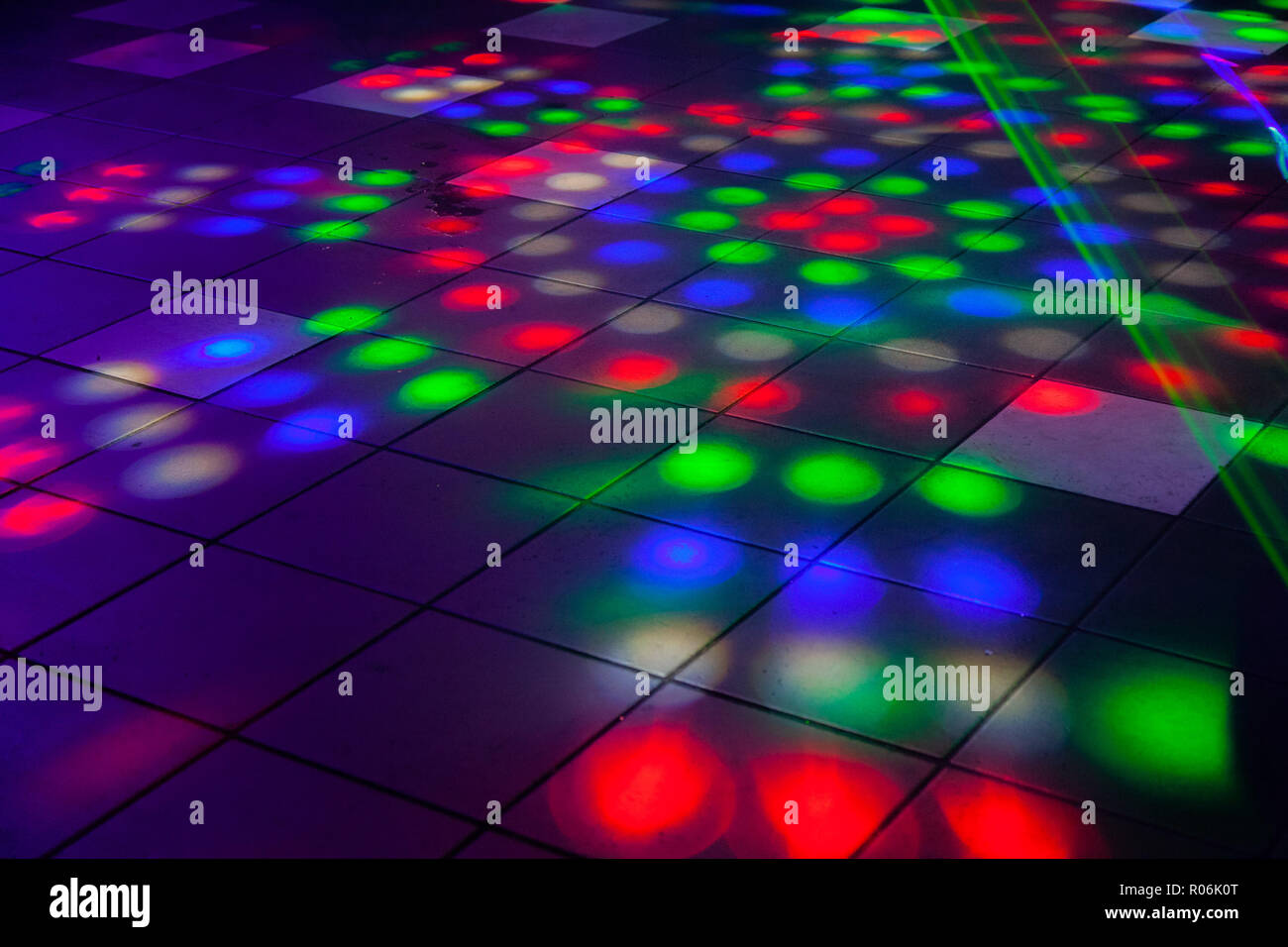 Close up of night club lumières laser de série au bar et discothèque gay australien Banque D'Images