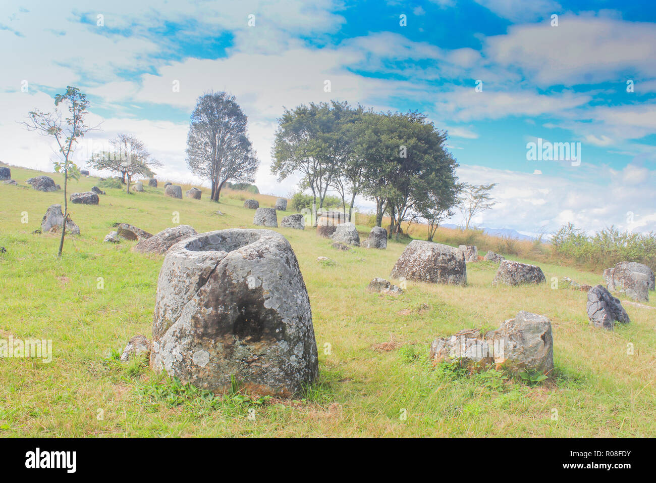 Grande Plaine des jarres faites par Pierre dans Xiengkhouang, Laos Banque D'Images