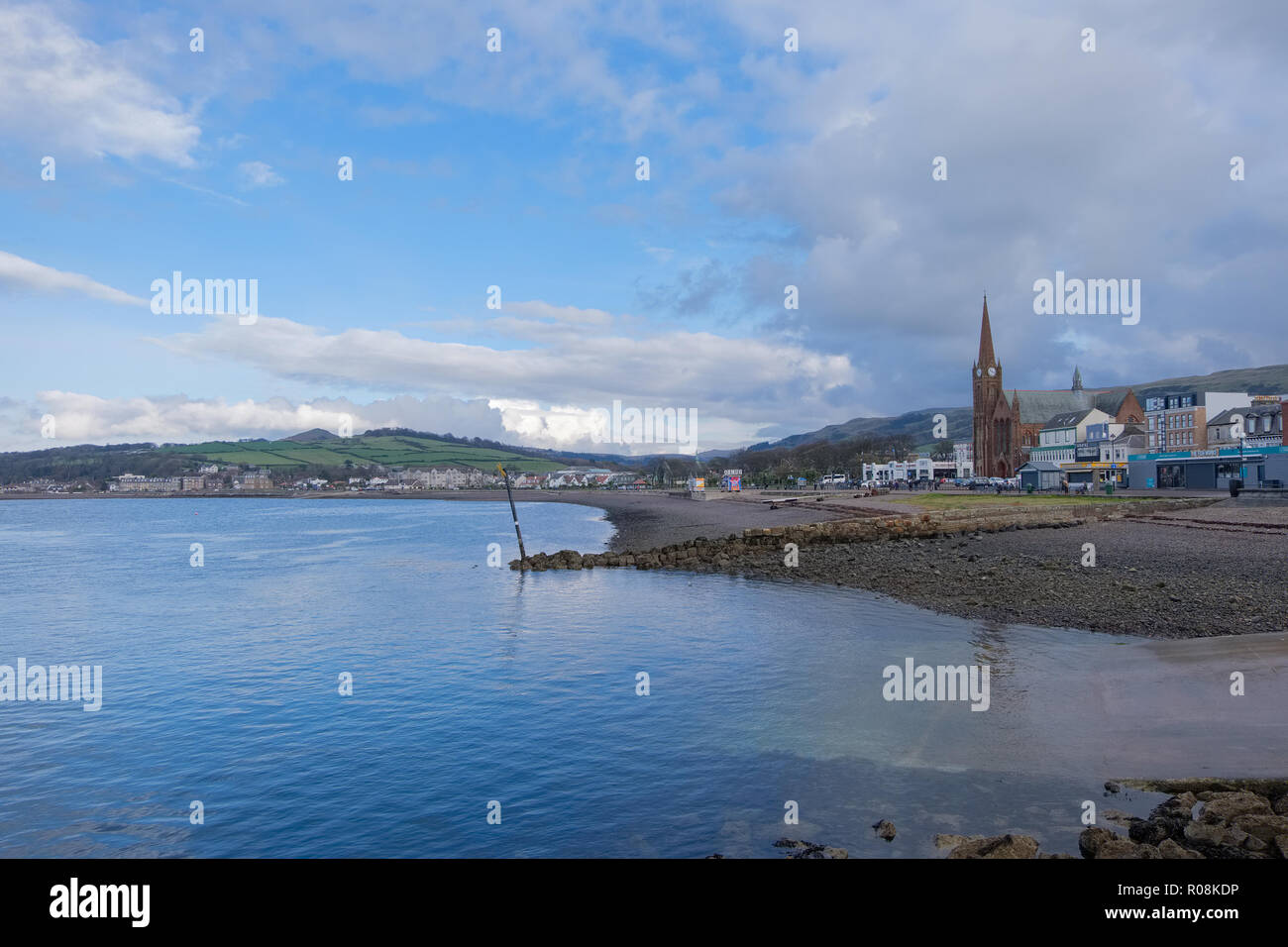 Largs, Ecosse, UK - 31 octobre 2018 : Rue Du Nord à largs Gallowgate à Greenock Road et Knock Hill dans la distance. Banque D'Images