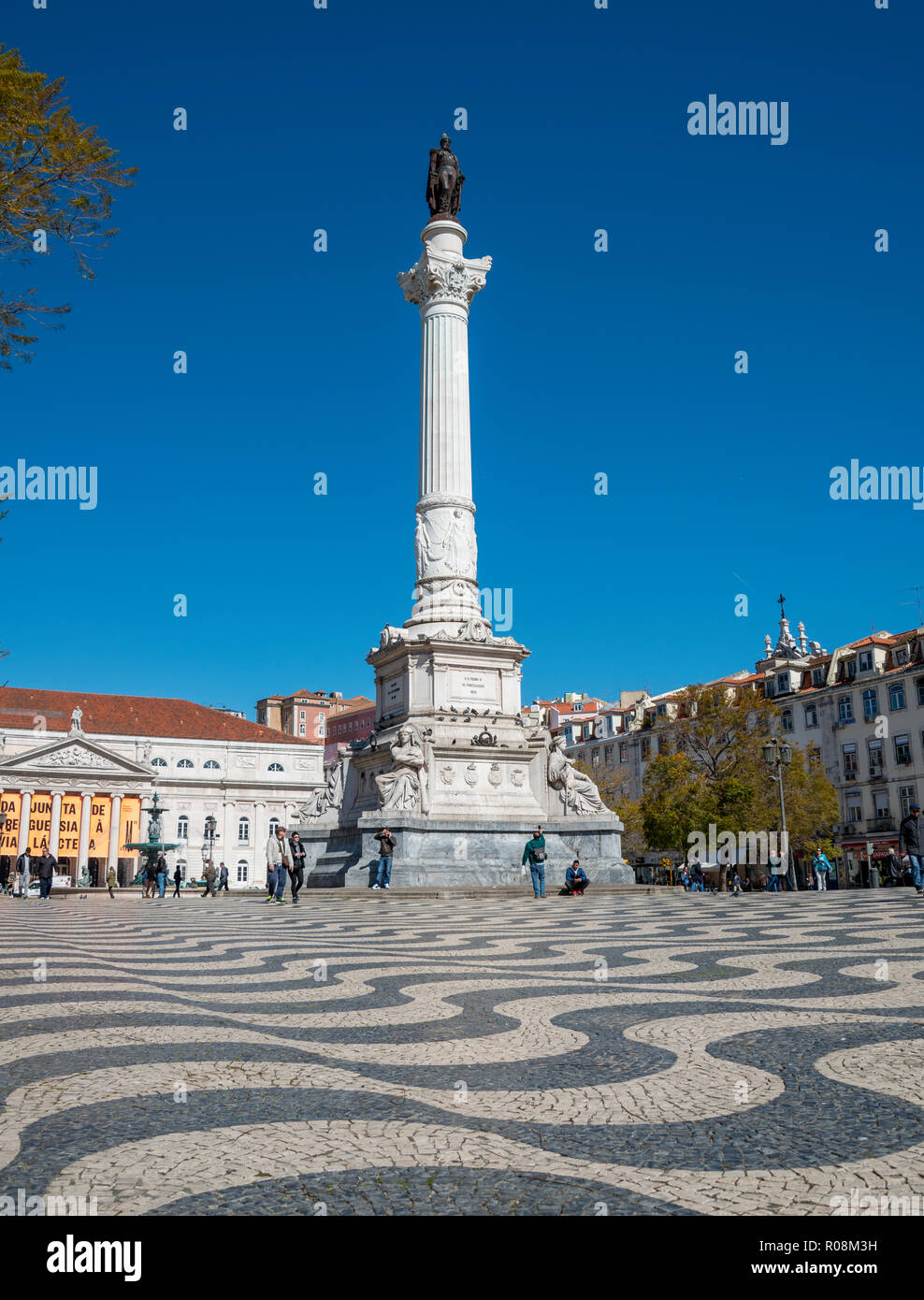 Dom Pedro IV Monument, Théâtre National sur la place Rossio, la Place du Rossio, à Lisbonne, Portugal Banque D'Images