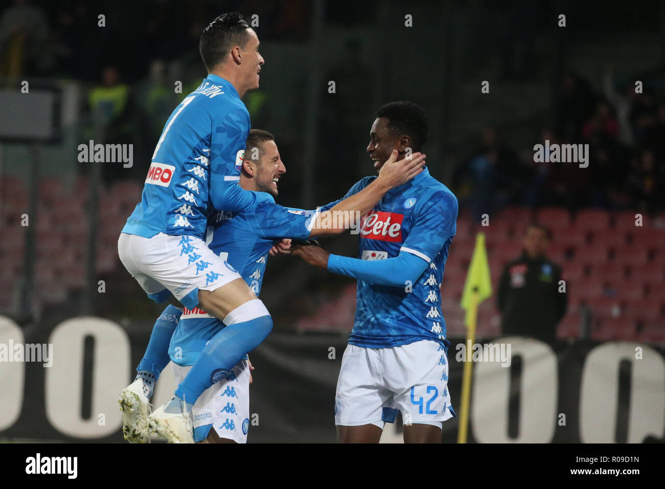 NNaples, Italie. 2 novembre 2018. Un match de football italien de Série SSC Napoli - Empoli au stade San Paolo en Crédit photo : Antonio Balasco/Alamy Live News Banque D'Images