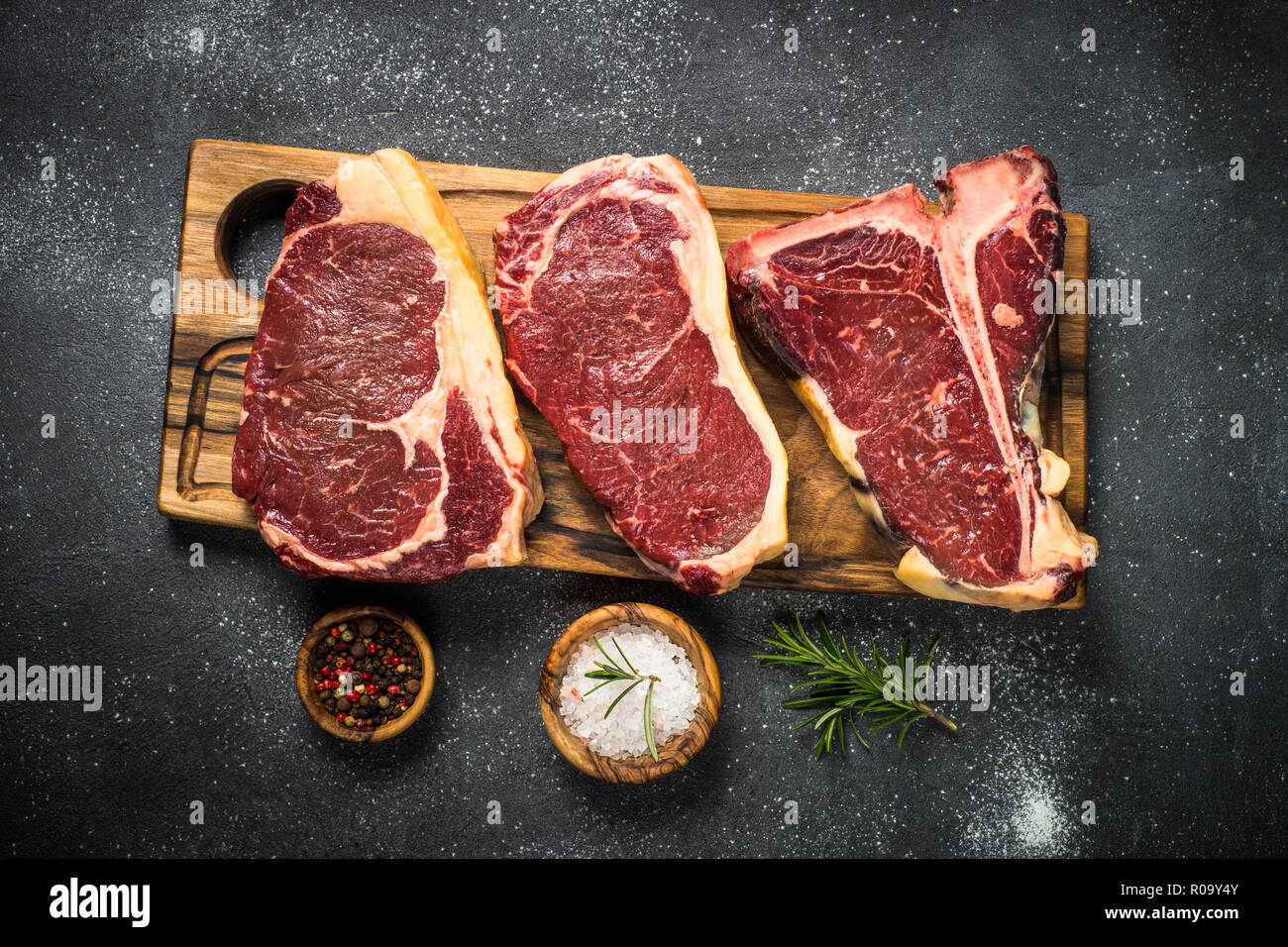 Les viandes steak de boeuf. Premier Black Angus ribeye set viande