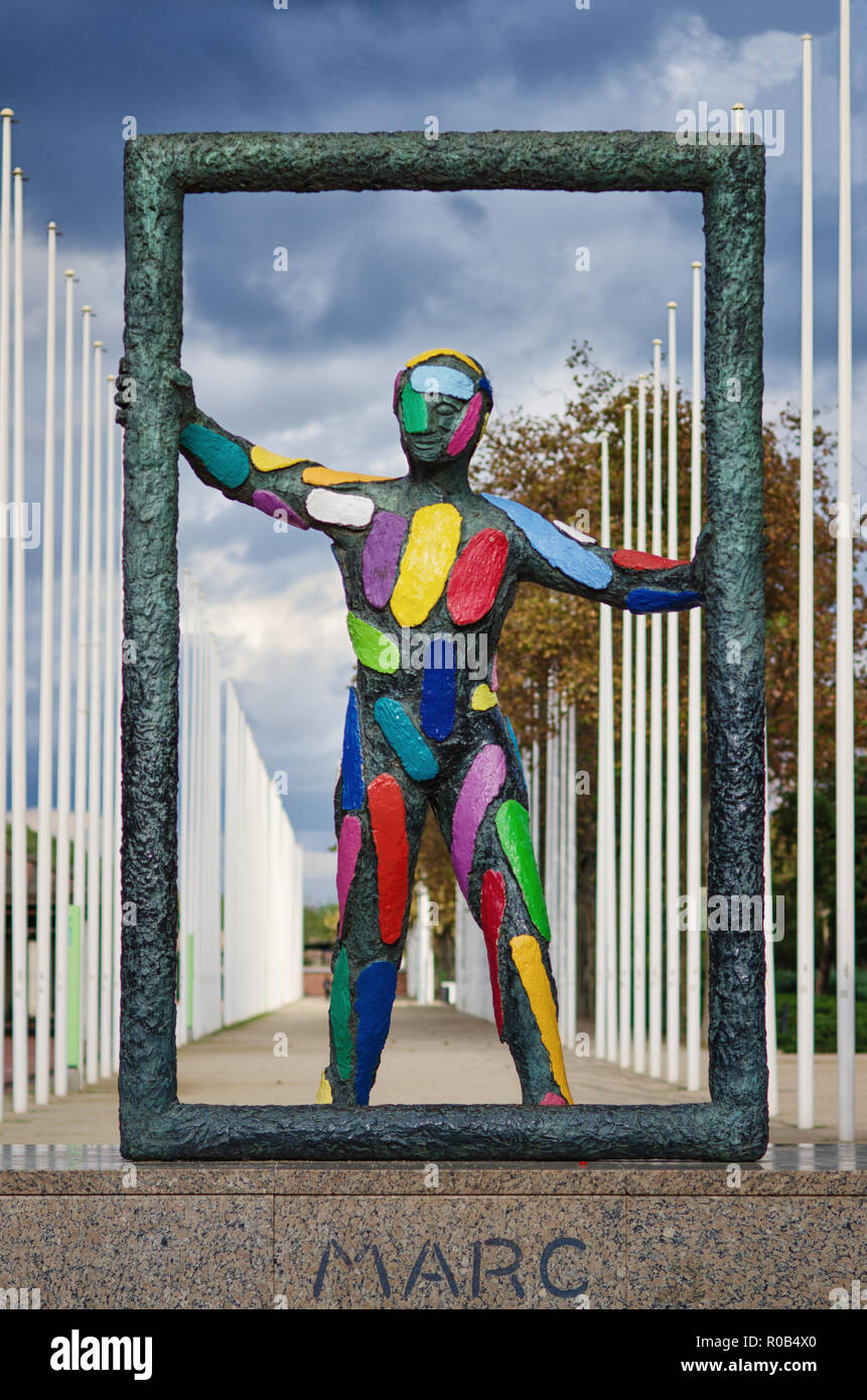 L'avant de la sculpture par Marc Robert Llimós, imagerie de la mort fils de l'artiste. Barcelone, Espagne, Europe Banque D'Images