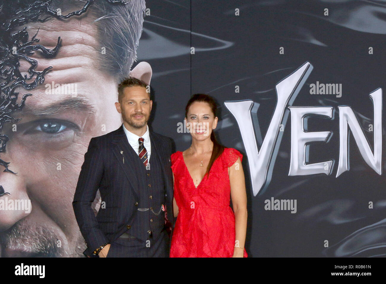 'Venom' la première au Village Theatre avec : Tom Hardy, Kelly Marcel Où : Westwood, California, United States Quand : 01 Oct 2018 Credit : Nicky Nelson/WENN.com Banque D'Images