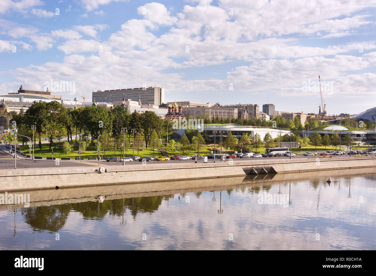 Moscou, Russie - 9 août 2018 : vue sur Park Zaryadye dans le centre de Moscou, Russie Banque D'Images