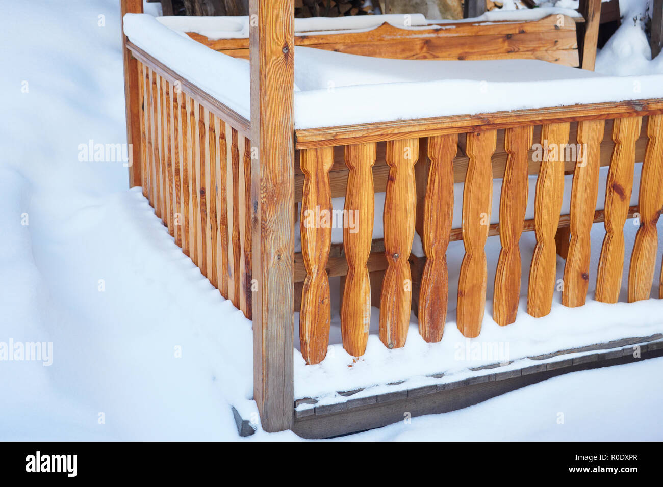 Fragment de plein air rural arbor en saison d'hiver Banque D'Images