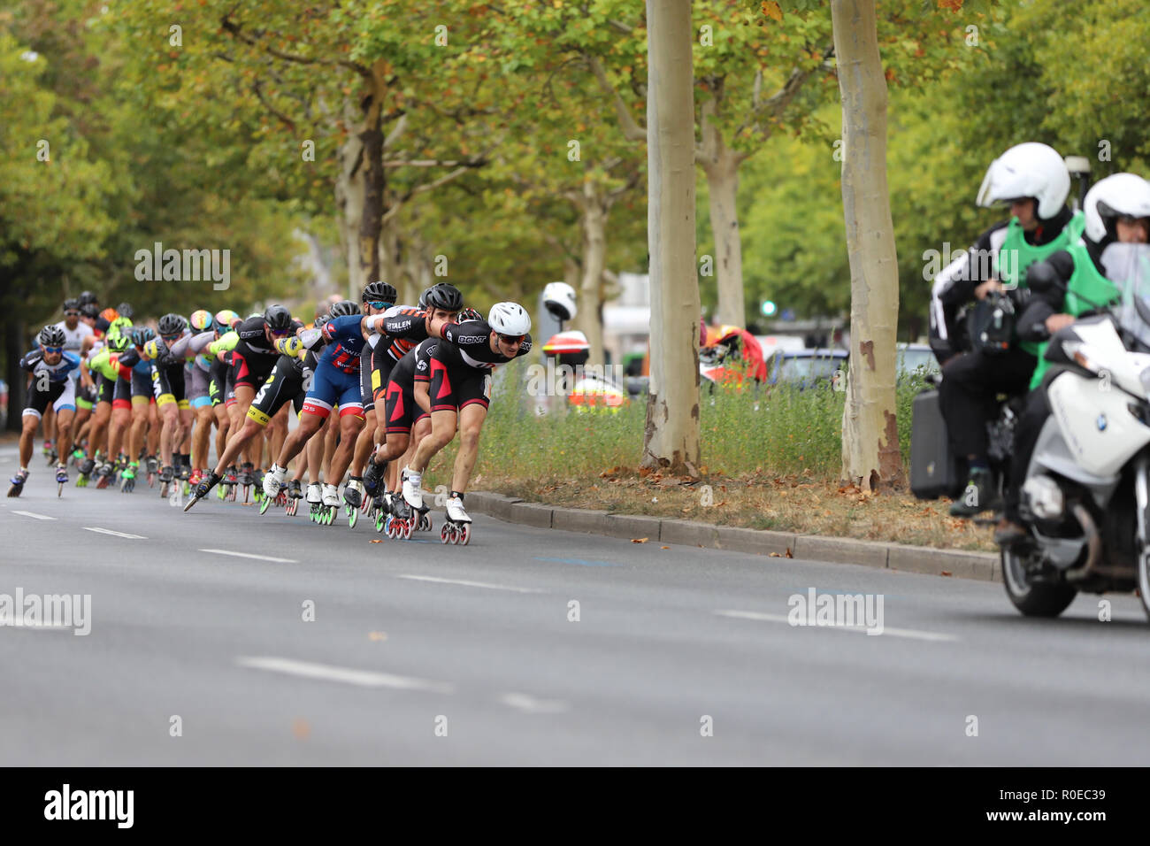 Berlin, Allemagne/Berlin, 16 septembre 2018, petits et grands groupes de patineurs pendant le marathon de Berlin sur la Hohenzollerndamm. Banque D'Images