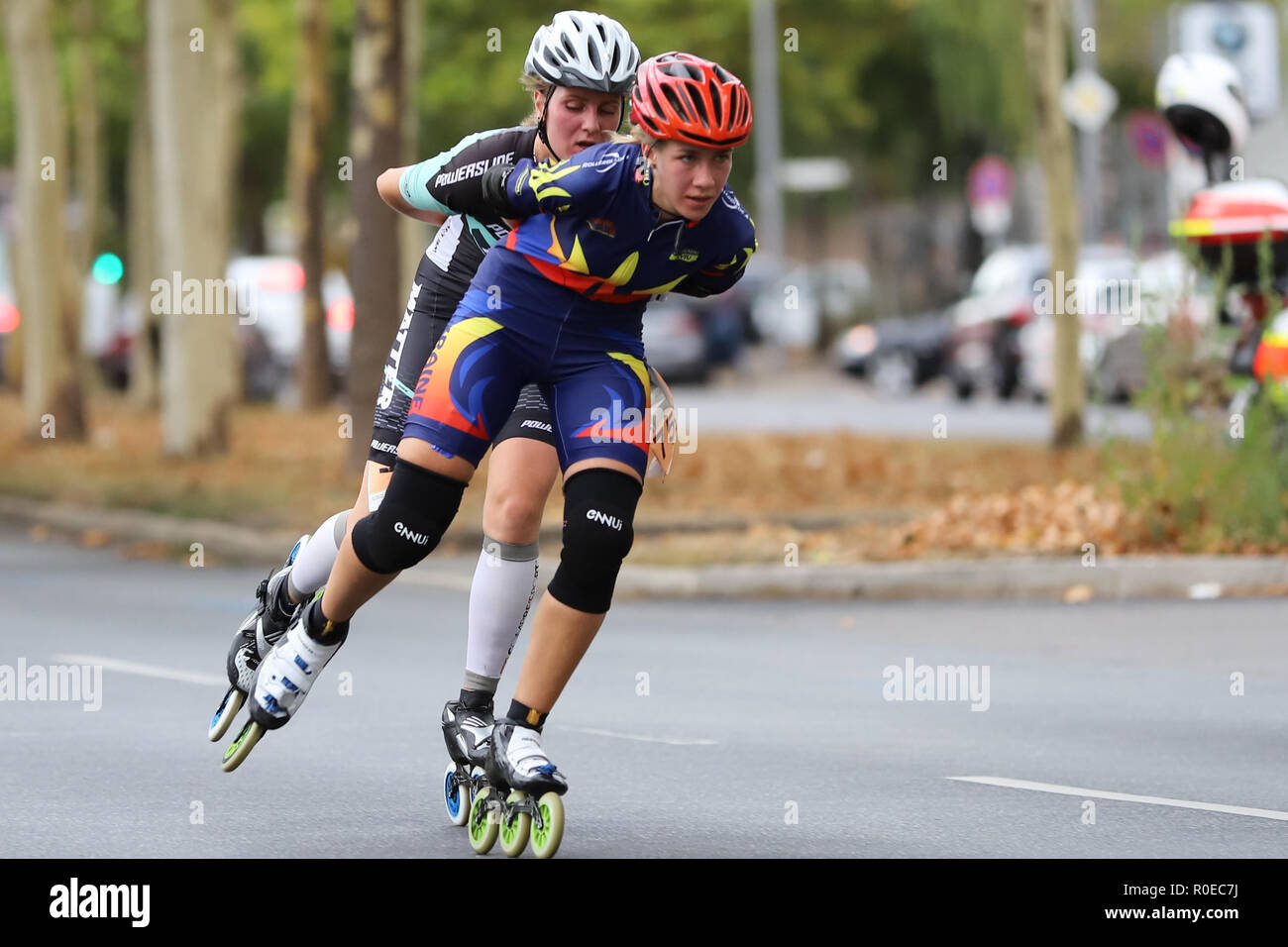 Berlin, Allemagne/Berlin, 16 septembre 2018, petits et grands groupes de patineurs pendant le marathon de Berlin sur la Hohenzollerndamm. Banque D'Images