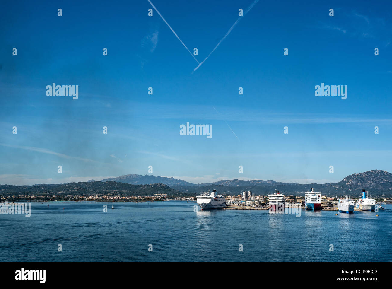 Ferry OLBIA, ITALIE Sky Island Harbour Banque D'Images