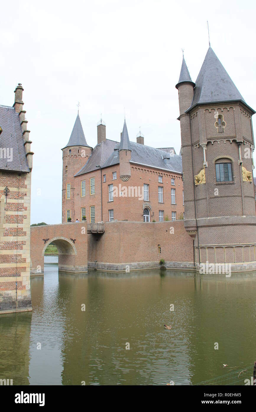 Le Chateau De Heeswijk Pays Bas Photo Stock Alamy Le Chateau De Heeswijk Pays Bas Photo Stock Alamy